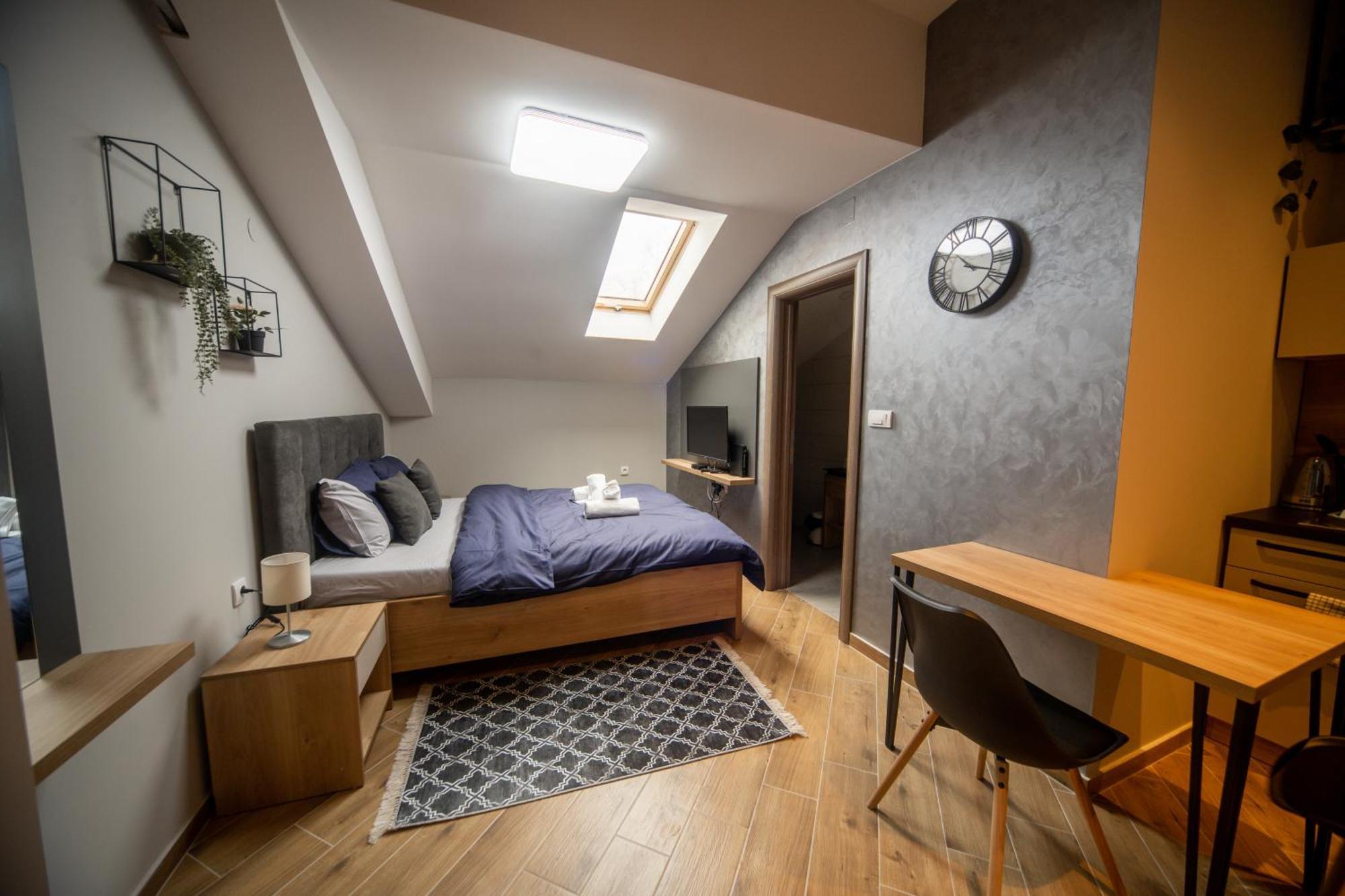 Brent Collection - Apartments In City Center Novi Sad Esterno foto