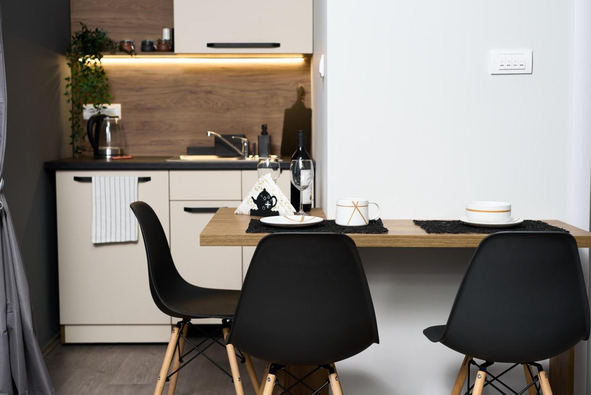 Brent Collection - Apartments In City Center Novi Sad Esterno foto